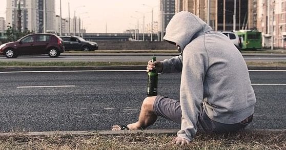 Drining beer sitting on curb Slapping ’racist’ labels on cities unfair, simplistic