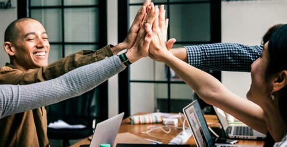 work-business-meeting-pride-team Are you taking enough pride in your work?
