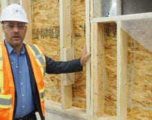 Modular home maker aims to be world beater Modular home maker aims to be world beater