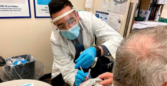 Mina Nagib vaccines Pharmacy students lend a steady hand with COVID-19 vaccine rollout