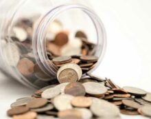 currency, coins, cash Cash is still king in Switzerland and it’s paying off
